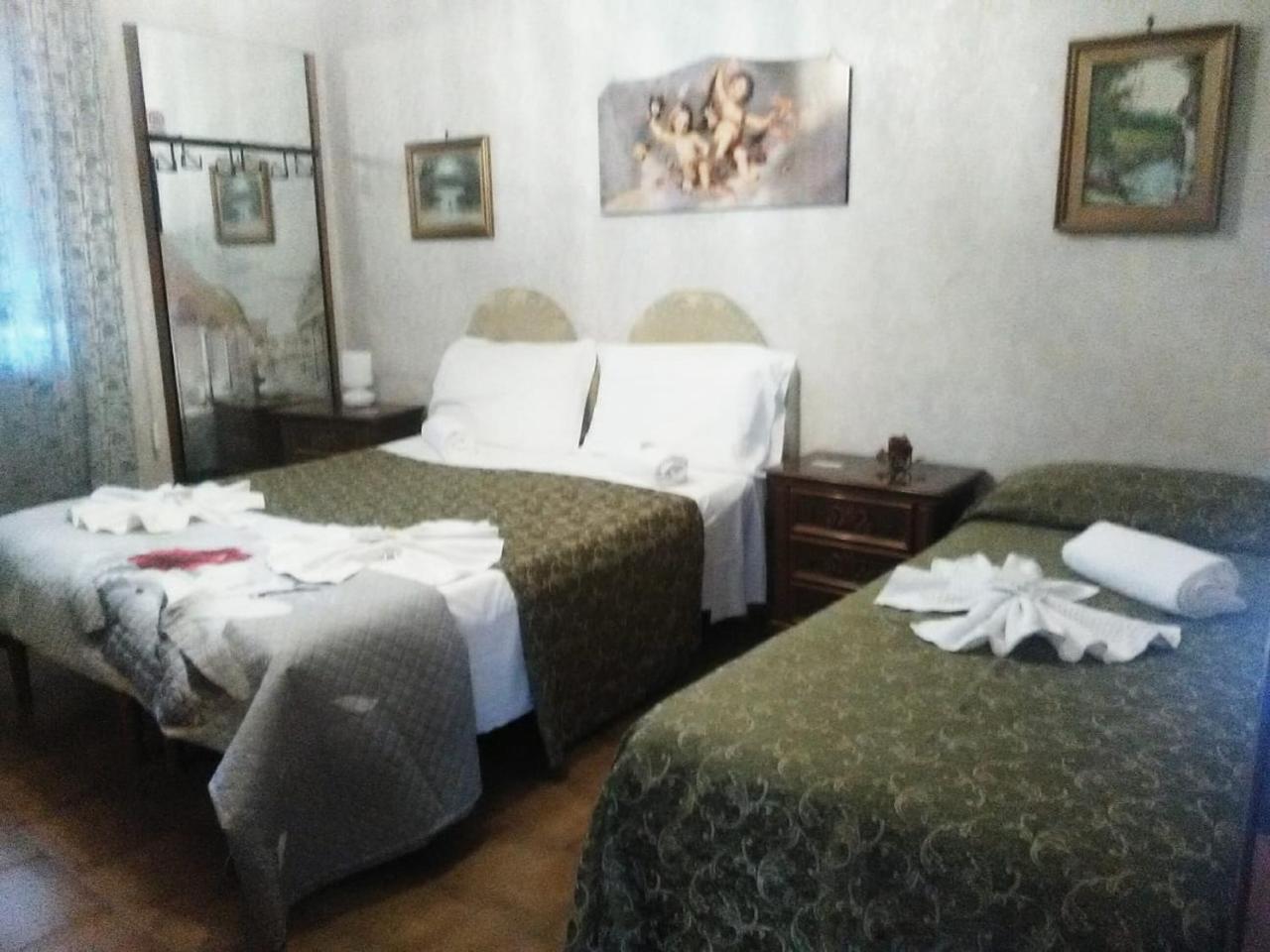 Hotel Hillary House Fiumicino Zewnętrze zdjęcie